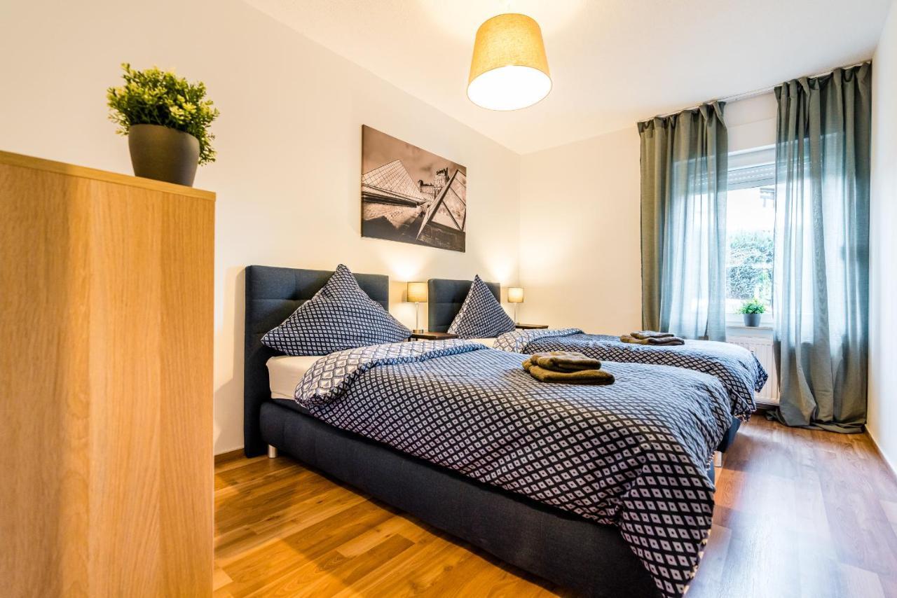 Comodo Apartments Solingen Esterno foto